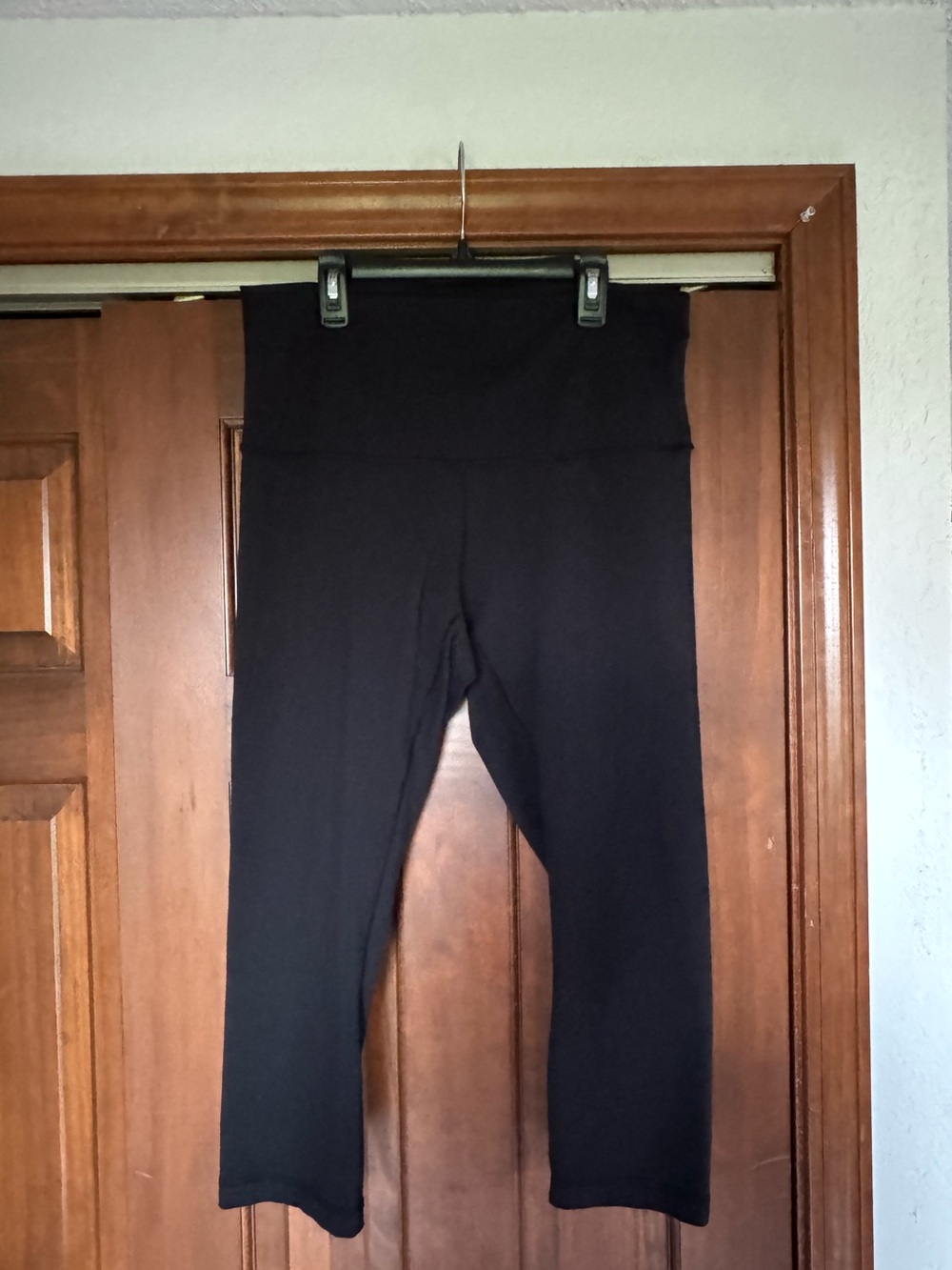 lululemon Black Cropped Leggings